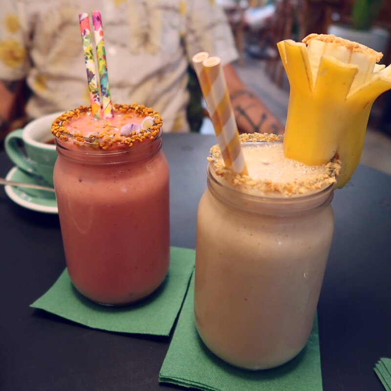 Best brunch in Barcelona @minkaguides Tropico smoothie